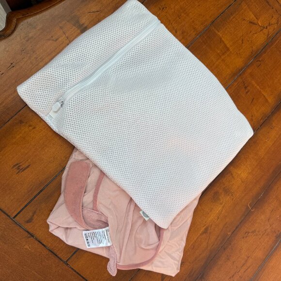 taking cara babies b.e.s.t. swaddle in ballerina pink - Picture 6 of 7